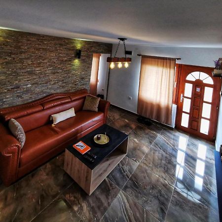 Villa Balconlux Pirot Esterno foto