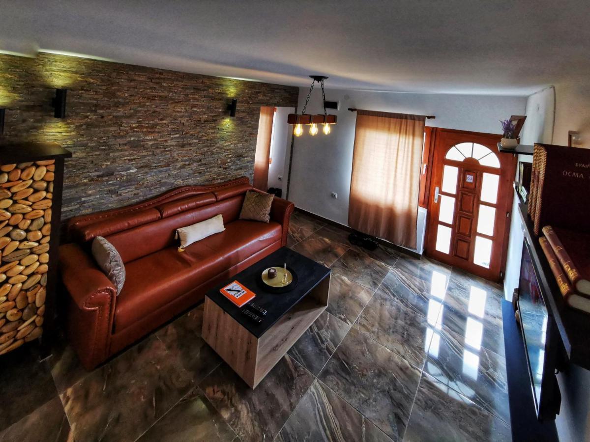 Villa Balconlux Pirot Esterno foto